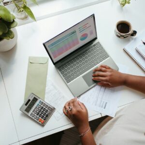 Business Intelligence: Collecting and Analysing Survey Data