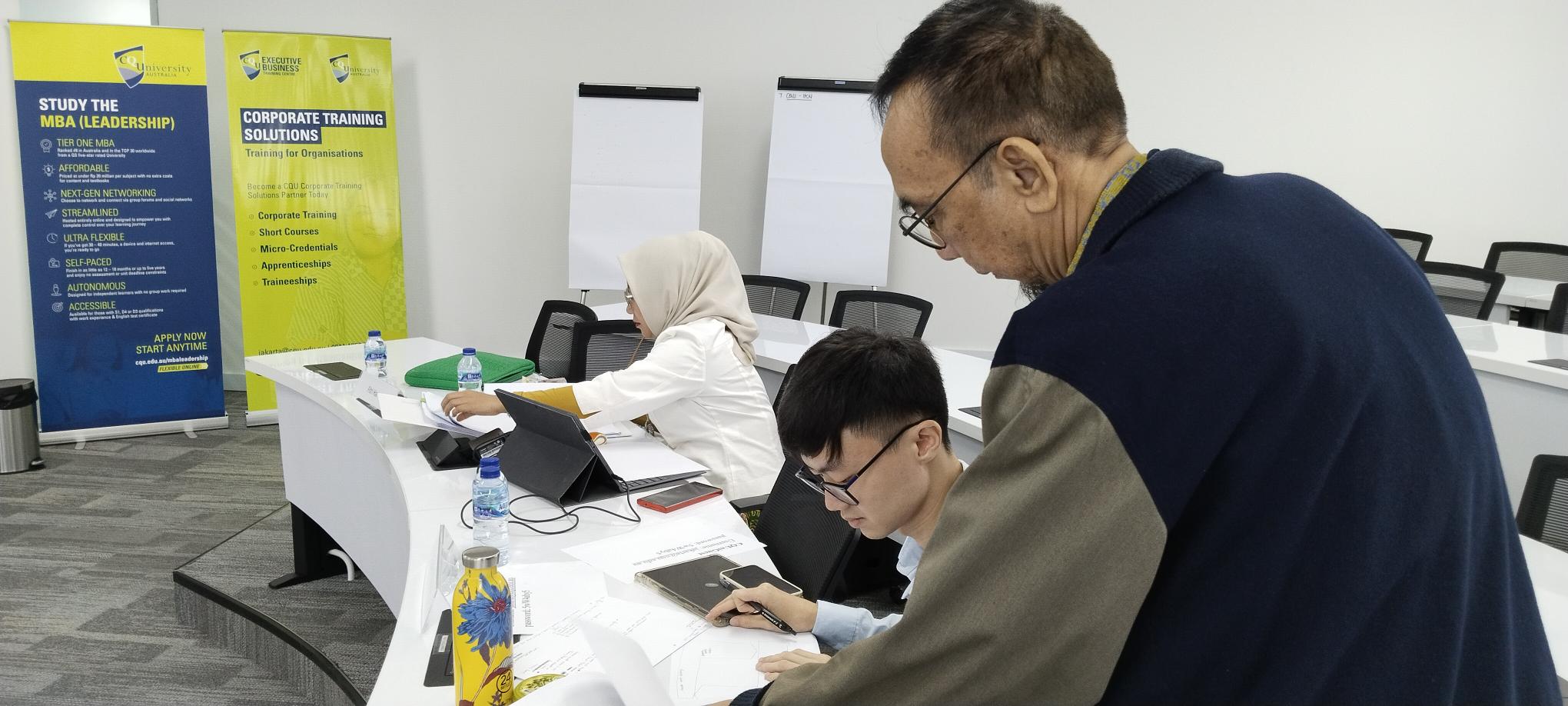 Kustom Corporate Training CQU